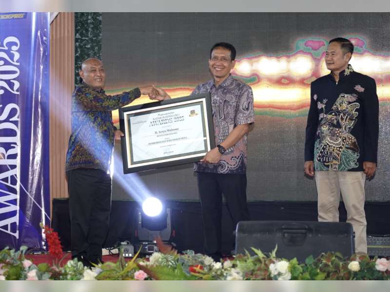 Pemkab Bojonegoro Raih Penghargaan Kategori Pemberdayaan Masyarakat Desa dalam Anugerah Desa Inspiratif