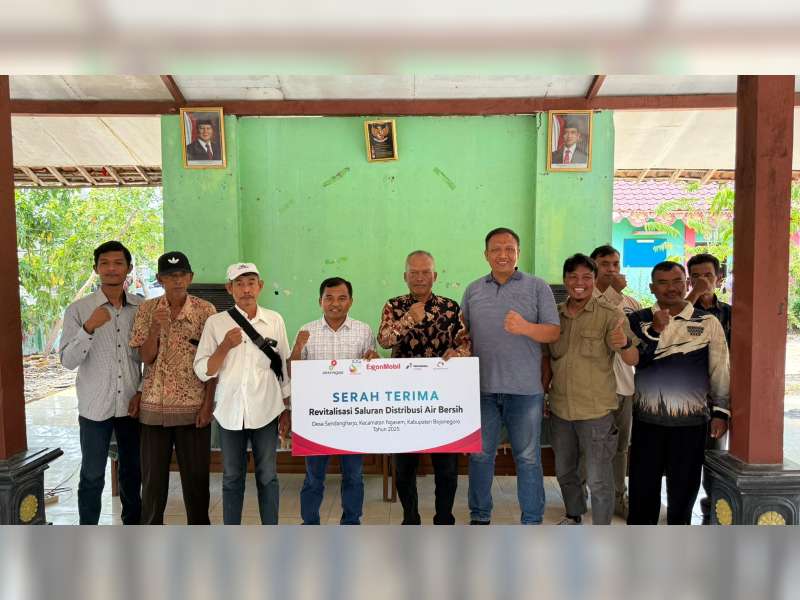 EMCL Serahkan Bantuan Infrastruktur pada 7 Desa di Kabupaten Bojonegoro dan Blora