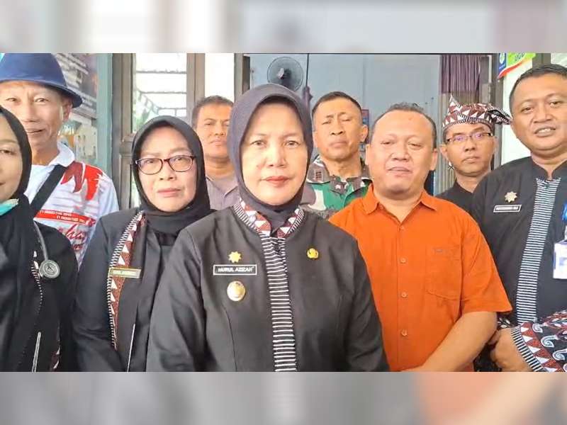 Wakil Bupati Bojonegoro Datangi Siswa di Kedungadem yang Diduga Keracunan MBG