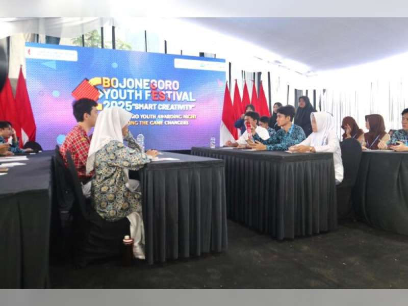 Puluhan Pelajar Bojonegoro Adu Tangkas di Battle of Mind Olimpiade Matematika