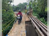 Jembatan Singonegoro-Ketringan, Blora Putus Akibat Hujan Deras