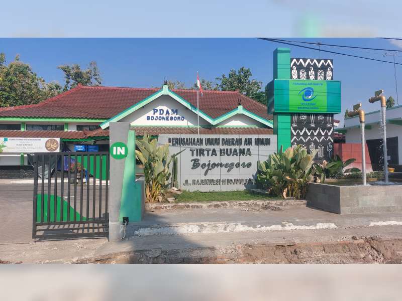 Distribusi Air Minum Alami Gangguan, Tirta Buana Kerahkan Tangki Bantuan