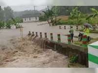 Sungai Soko Meluap Dihantam Hujan Deras, Jalan dan TPT Jembatan Rusak