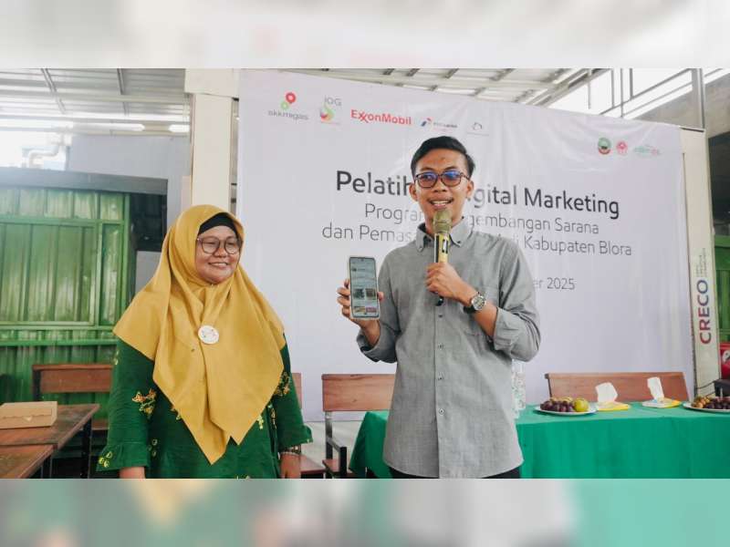 Ademos dan EMCL Gelar Pelatihan Praktik Buka Toko di TikTok Shop bagi Pelaku UMKM Blora