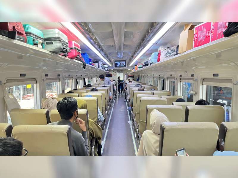 KAI Daop 8 Surabaya Beri Diskon 30 Persen Tiket KA Ekonomi Komersial pada Libur Nataru