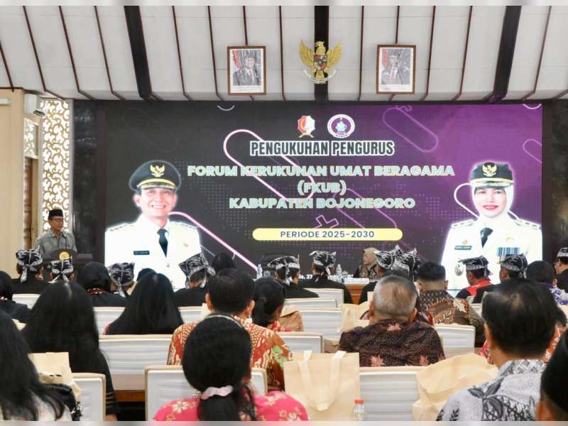 Bupati Wahono Kukuhkan Pengurus Baru FKUB Bojonegoro