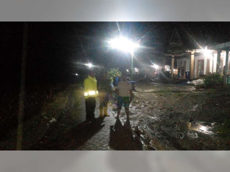 Banjir Bandang Terjang Desa Bobol, Sekar, Bojonegoro, Belasan Rumah Warga Tergenang  