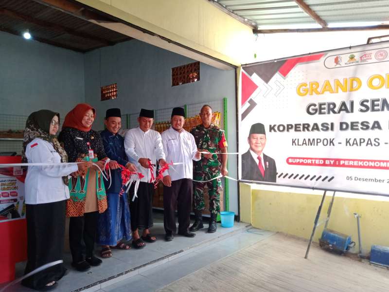 Kopdes Merah Putih Desa Klampok Resmikan Gerai Sembako, Sediakan Kupon Umrah Gratis