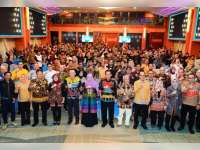 Gubernur Khofifah Ajak Ribuan Perantau Jatim di Kepri Jadi Jembatan Emas Pembangunan Dua Provinsi