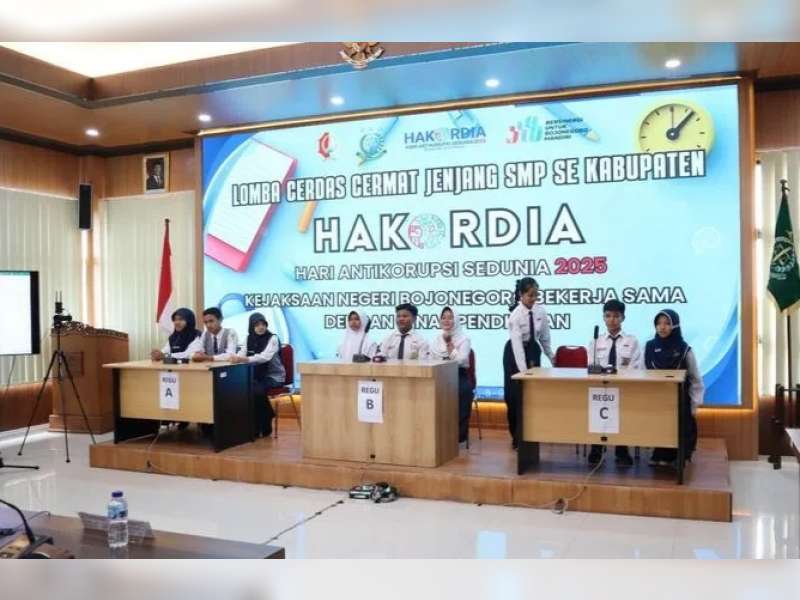 Kejari Bojonegoro Peringati Harkordia 2025 dengan Cerdas Cermat Tema Anti Korupsi