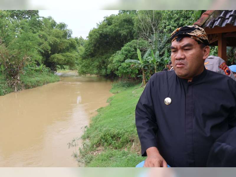 Bupati dan Kapolres Blora Turun Langsung ke Sungai Lusi, Kawal Pencarian 5 Santriwati yang Masih Hilang