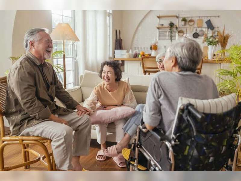 Tetap Bugar dan Bahagia di Usia Senja, Ini Tipsnya