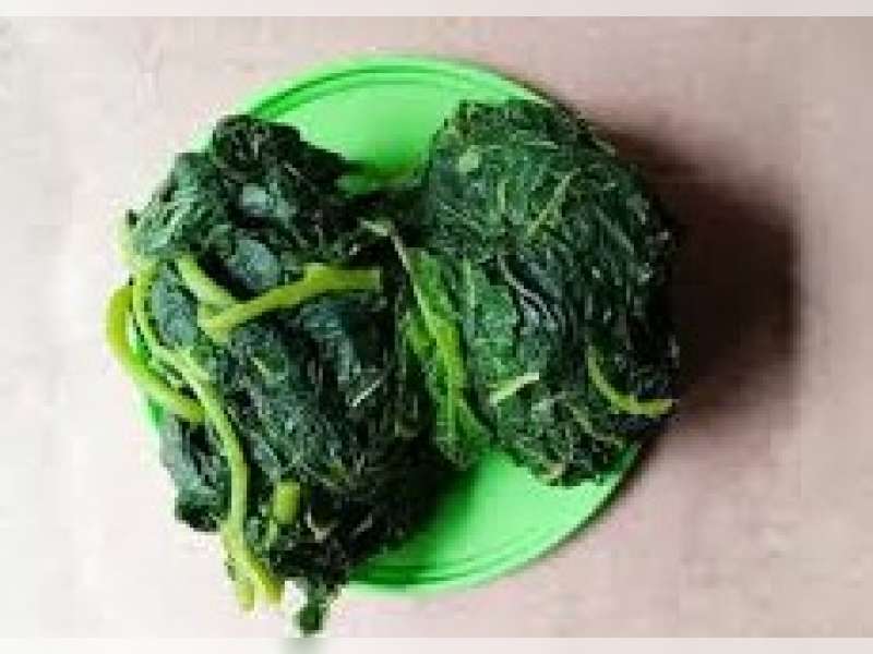 Tips Olah Daun Pepaya Tanpa Pahit dengan Ampo dan Soda Kue