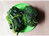 Tips Olah Daun Pepaya Tanpa Pahit dengan Ampo dan Soda Kue