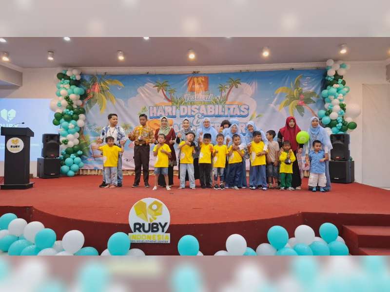 Puluhan Anak Berkebutuhan Khusus di Bojonegoro Hadiri Festival Hari Disabilitas Internasional