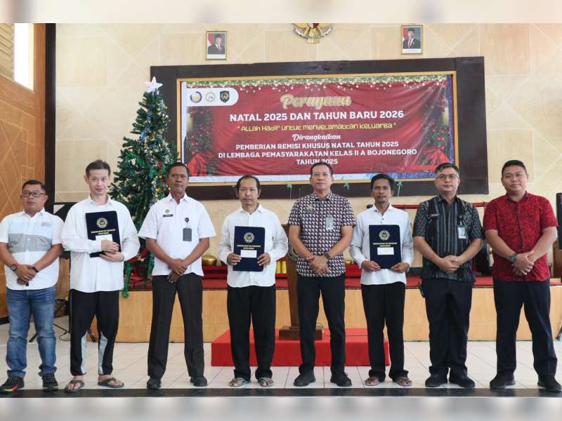 Lapas Bojonegoro Berikan Remisi Khusus Natal 2025 kepada Tiga Narapidana