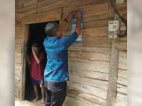 Pemkab Bojonegoro Pasang Stiker di Rumah Keluarga Miskin Penerima Bansos