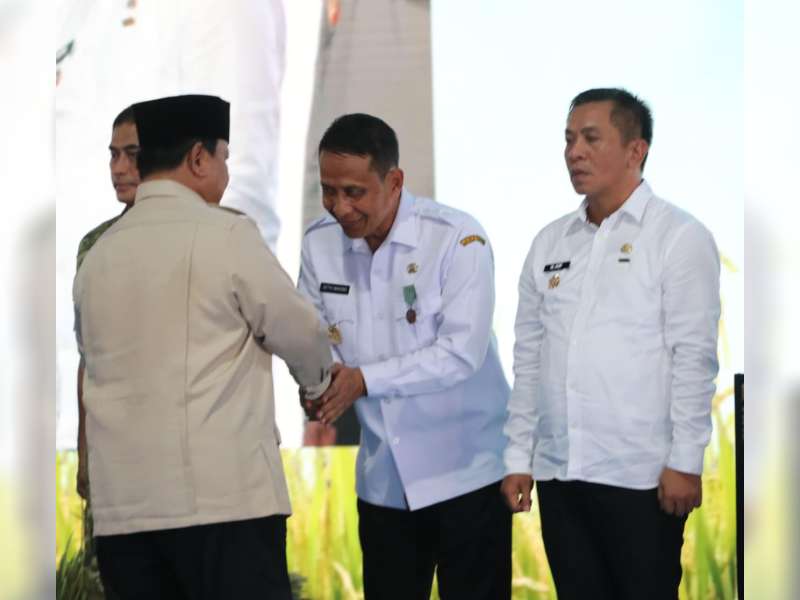 Bupati Bojonegoro Terima Penghargaan Bidang Ketahanan Pangan dari Presiden Prabowo