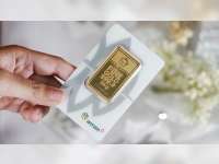 Harga Emas Antam Hari Ini Tembus Rp 2.703.000 Per Gram, Kembali Pecahkan Rekor Baru