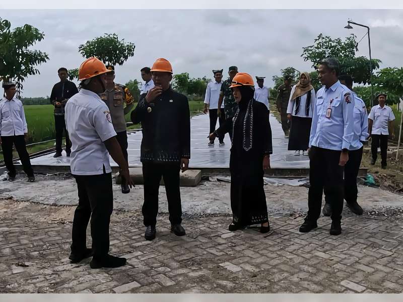 Percepat Pemerataan Ekonomi, Bupati dan Wabup Bojonegoro Pantau Proyek Jalan di Balen