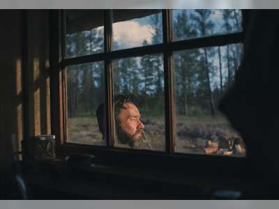 Film Train Dreams (2025), Kisah Haru Lelaki Pekerja Kasar yang  Sederhana Penuh Makna