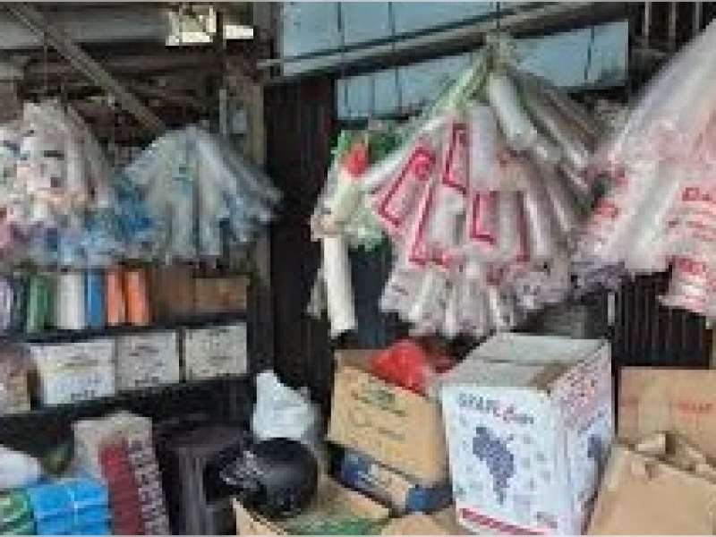 Disdagkop UM Bojonegoro Sarankan UMKM Sesiakan Harga dan Volume Jualan Imbas Harga Plastik Naik