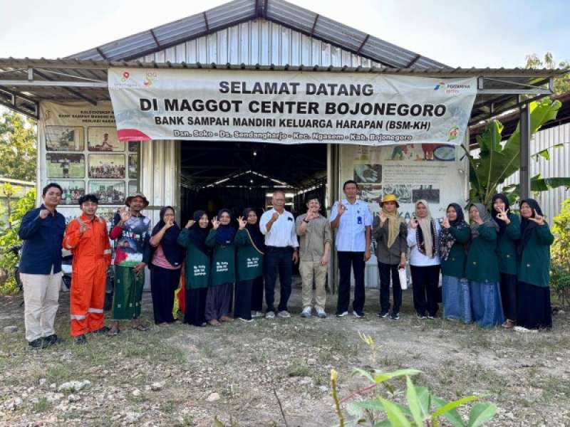 Solusi Ekonomi dan Lingkungan Melalui Bank Sampah di Desa Sendangharjo Bojonegoro
