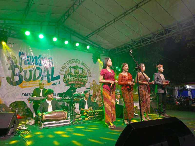 Semarak Pentas Seni Budaya Lokal di Taman Lokomotif Bojonegoro
