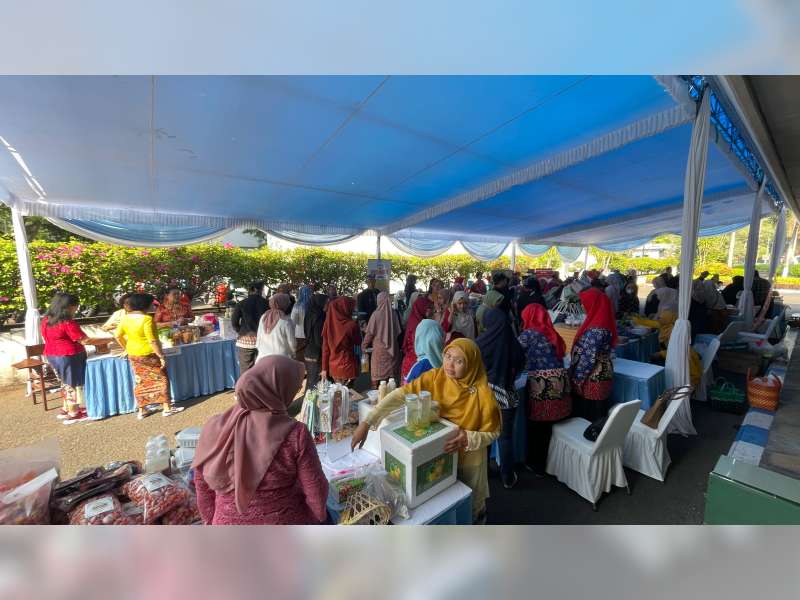 Bazar UMKM Perempuan Warnai Peringatan Hari Kartini di Bojonegoro