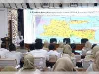 Bupati Wahono Ingatkan Aparatur Desa Sajikan Data Bansos Objektif dan Hindari Nepotisme