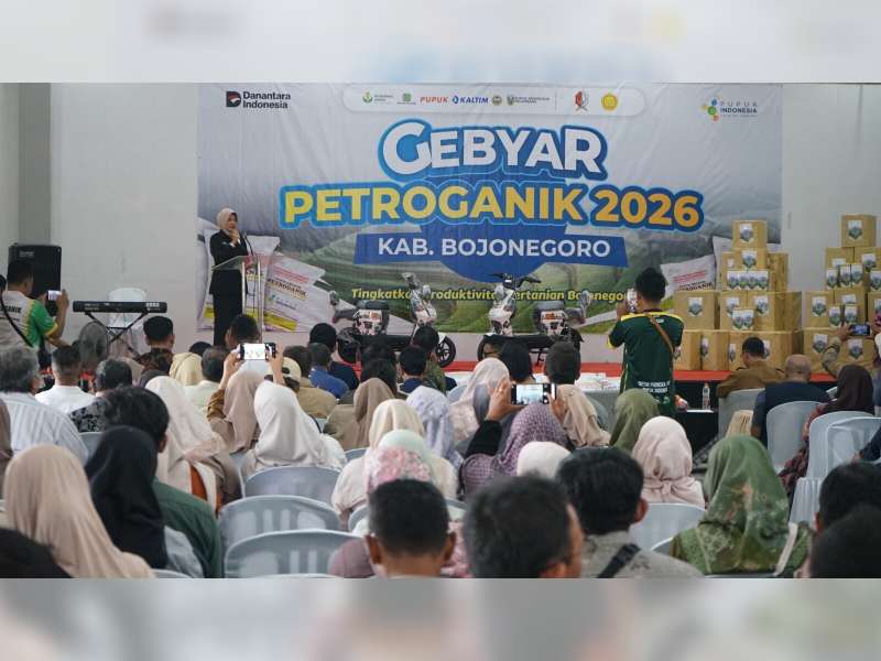 Petani Bojonegoro Peringkat Kedua Nasional Serap Pupuk Organik di Tengah Krisis Regenerasi