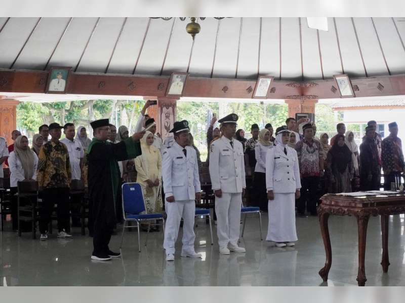 Pelantikan Tiga Kades PAW Bojonegoro, Bupati: Jabatan Bukan Kekuasaan, Tapi Amanah