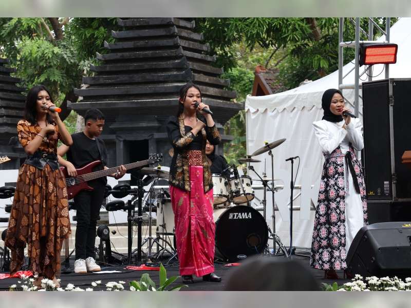 Branding Wisata Lewat Lagu, Pemkab Bojonegoro Sukses Gelar Grand Final Cipta Jingle Geopark di Kayangan Api