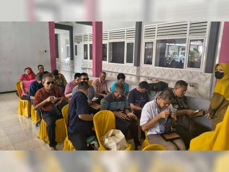 Dinsos Bojonegoro dan BI Jatim Edukasi CBP Rupiah untuk Penyandang Tunanetra