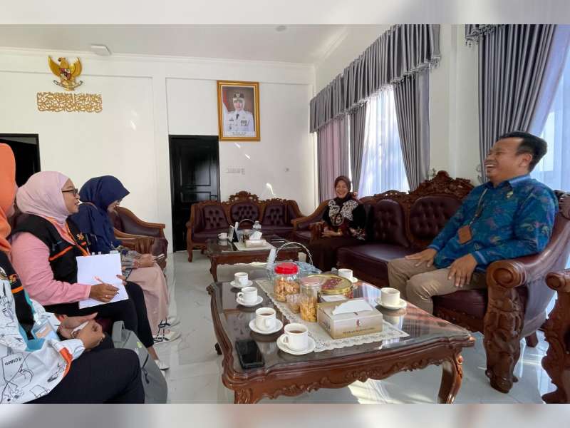 Wabup Nurul Azizah Sambut Petugas BPS, Ajak Warga Bojonegoro Sukseskan Sensus Ekonomi 2026
