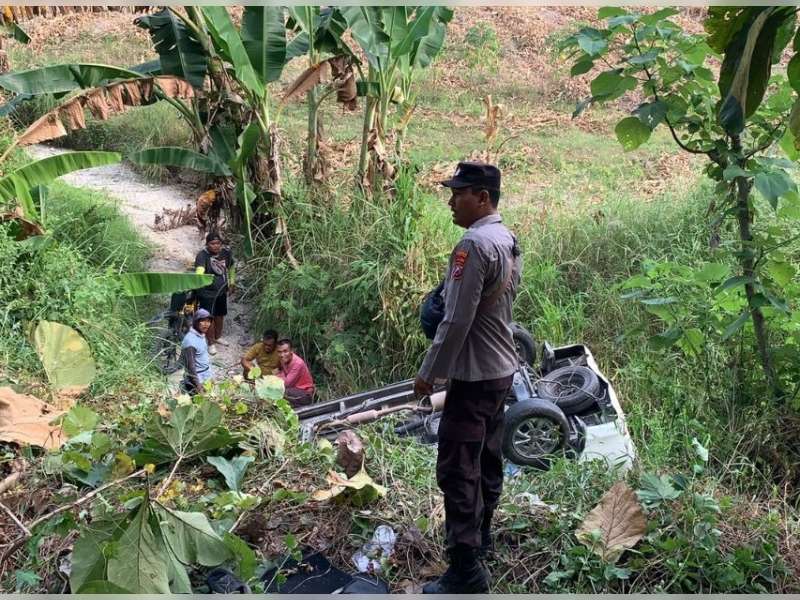 Mobil Xenia Masuk Jurang di Jalur Gondang Bojonegoro, 3 Orang Terluka