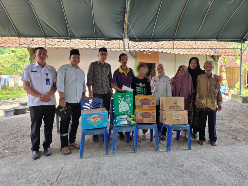 Gus Fahim Kunjungi Keluarga Almarhumah di Mojorembun Blora, Tawarkan Pendidikan Gratis bagi Putri Korban