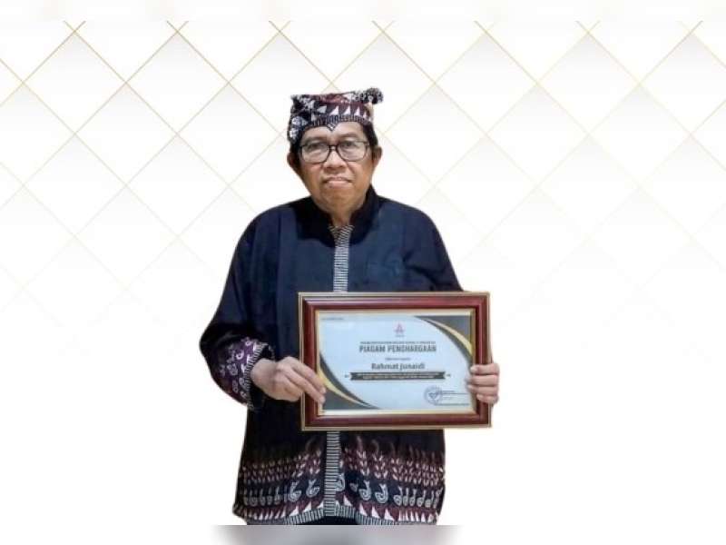 Rahmat Junaidi dari Inspektorat Bojonegoro Sabet Penghargaan ASN Inspiratif dan Berintegritas dari BKN