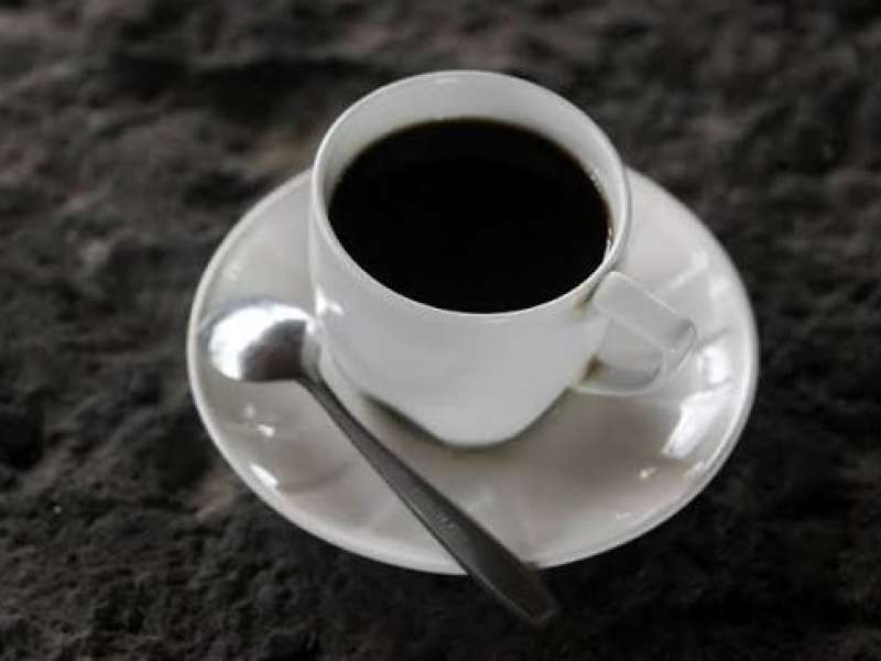 Menilik Tradisi Ngopi dari Sisi Medis, Khasiat Jangka Panjangnya, dan Sisi Gelap Kafein bagi Tubuh