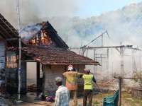 Tiga Rumah di Temayang Bojonegoro Terbakar Akibat Korsleting Listrik, Total Kerugian 520 Juta Rupiah