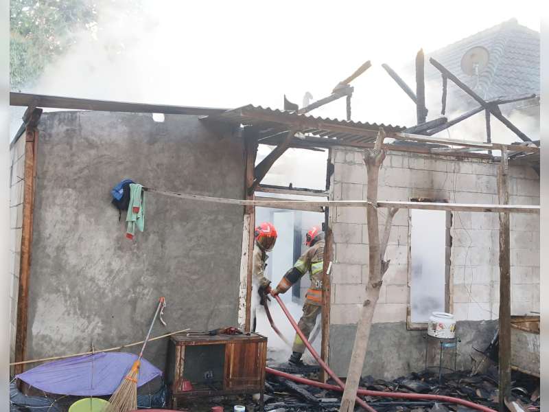 Rumah Kosong di Kapas, Bojonegoro Terbakar, Kerugian Capai 150 Juta Rupiah