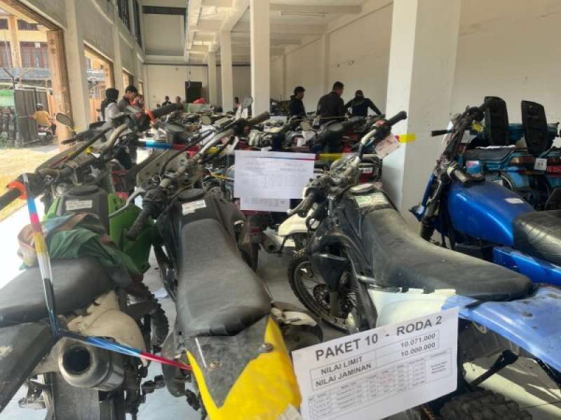 Pemkab Bojonegoro Gandeng KPKNL Madiun Lelang Puluhan Kendaraan Dinas, Catat Jadwal dan Syaratnya