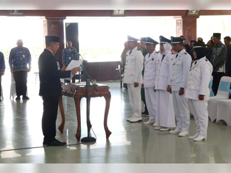Bupati Setyo Wahono Minta Lima Kepala Desa PAW Segera Tancap Gas Bangun Desa
