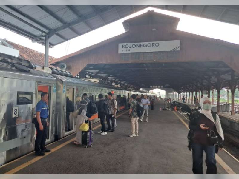 Jumlah Penumpang Stasiun Bojonegoro Naik 8 Persen, Puluhan Ribu Orang Gunakan Layanan KA Selama Juli 2026