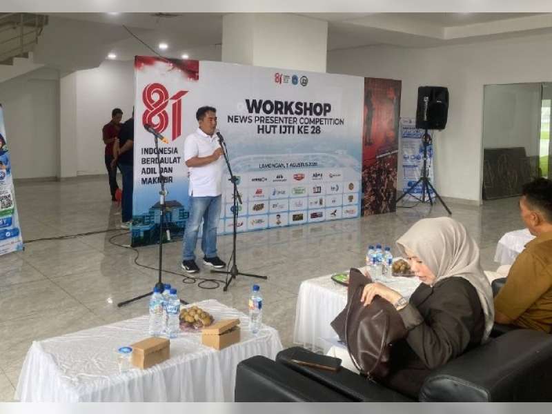 Workshop dan News Presenter Competition Warnai HUT ke-28 IJTI  di Lamongan