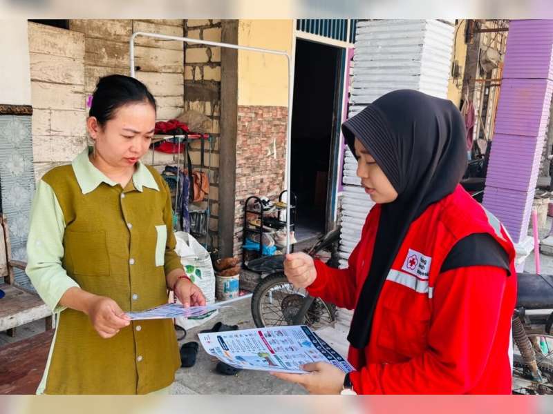 Bukan Sekadar Distribusi Air Bersih, PMI Bojonegoro Edukasi Warga Hemat Air dan Hidup Bersih