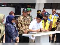 Menko PMK Pratikno Resmikan Gedung Baru SMPN 1 Padangan Bojonegoro