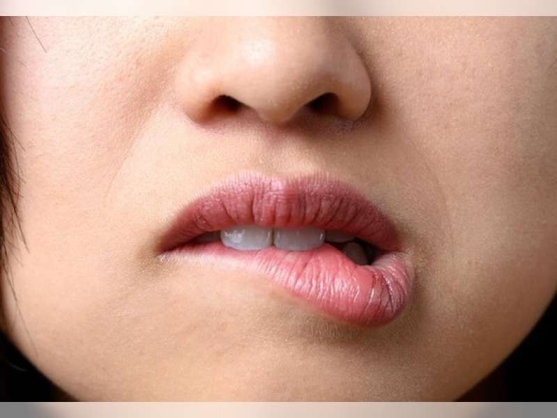 Mekanisme Kerja Pelembab dan Solusi Medis untuk Bibir Kering