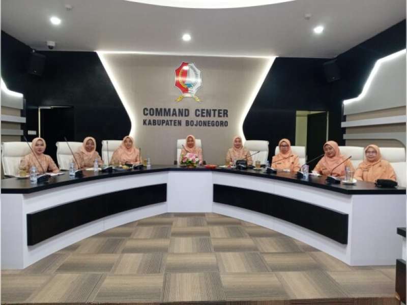 Tingkatkan Kesiapsiagaan Bencana, DWP Bojonegoro Ikuti Bimtek Srikandi Tangguh Bencana secara Virtual