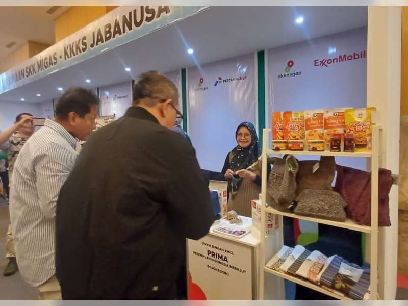 Produk Kerajinan Tangan Karya Perempuan Bojonegoro Pikat Pengunjung Lokakarya Media Jabanusa di Yogyakarta